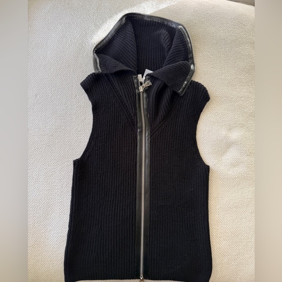 Per Se by Carlisle Knit Zip Up Black Vest - Picture 3 of 6